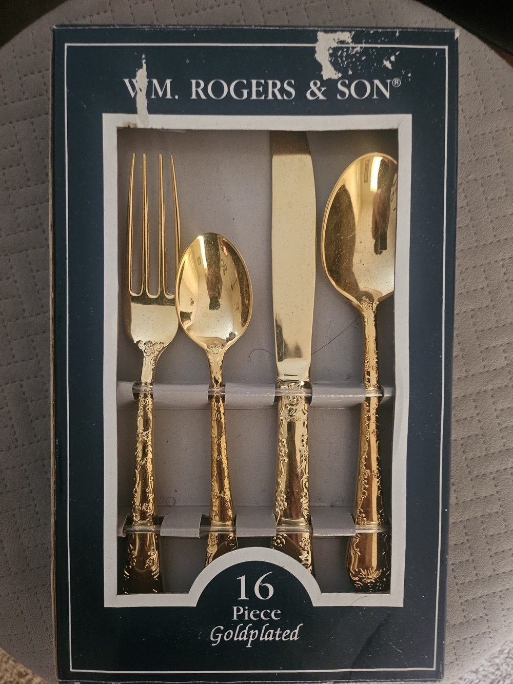 Wm. Rogers & Son Goldplated 16-Piece Flatware Set - Gold